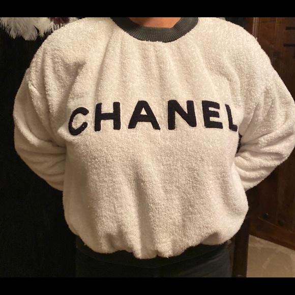 Rare iconic 1990’s CHANEL white terry cloth crew sweatshirt - Picture 8 of 10